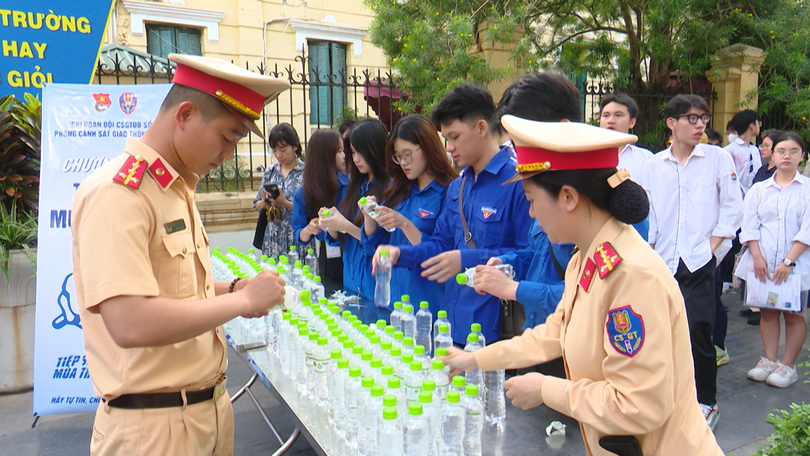 Giao thông ổn định trong ngày đầu thi tốt nghiệp THPT 2025