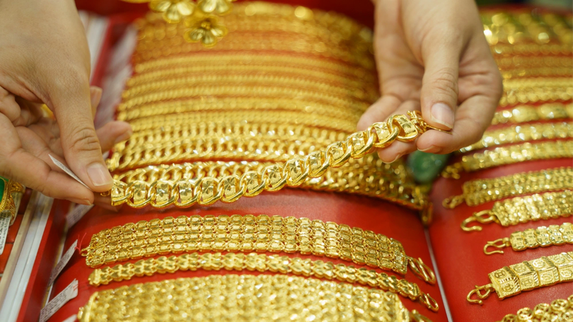 Giá vàng hôm nay tiếp đà giảm