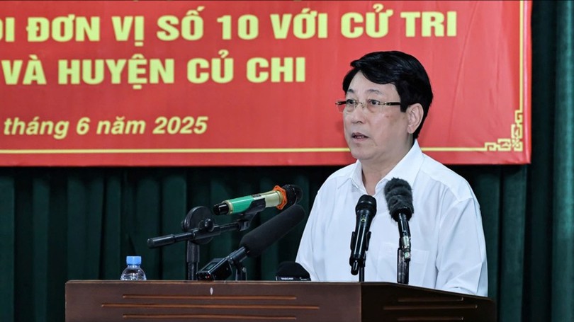 Chủ tịch nước tiếp xúc cử tri tại Thành phố Hồ Chí Minh