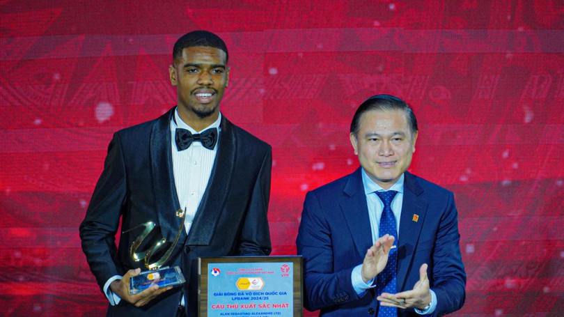Alan Sebastiao trở thành cầu thủ xuất sắc nhất V-League 2024/2025