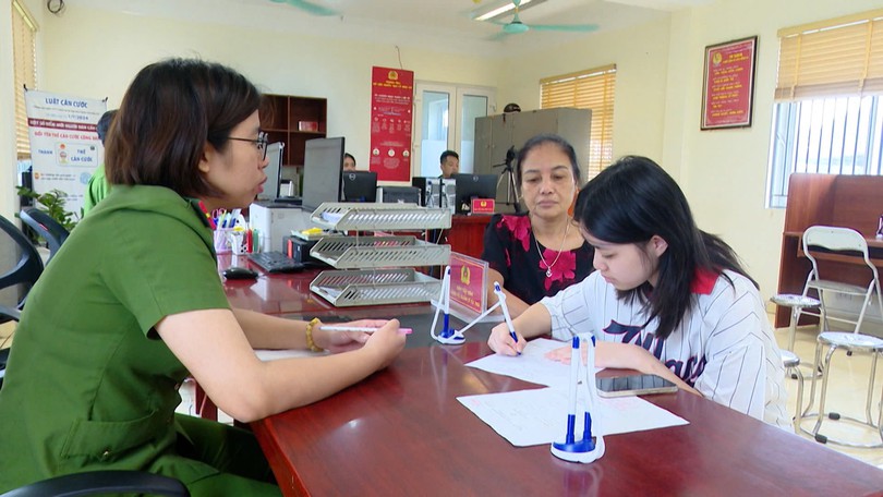 Ngày đầu Công an xã, phường hoạt động theo mô hình mới