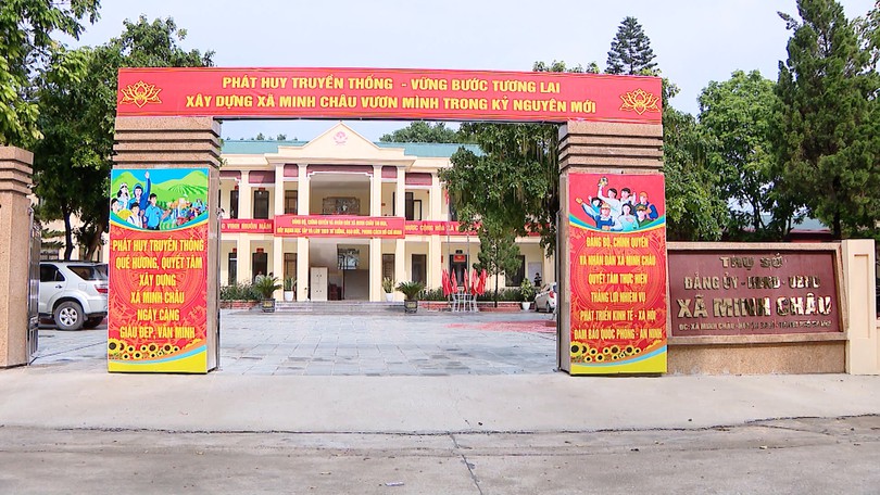 Người dân xã Minh Châu hết cảnh đi phà lên huyện làm TTHC