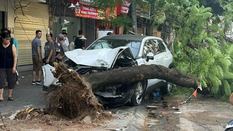 Giám đốc CATP chỉ đạo làm rõ vụ TNGT trên phố Trần Đại Nghĩa