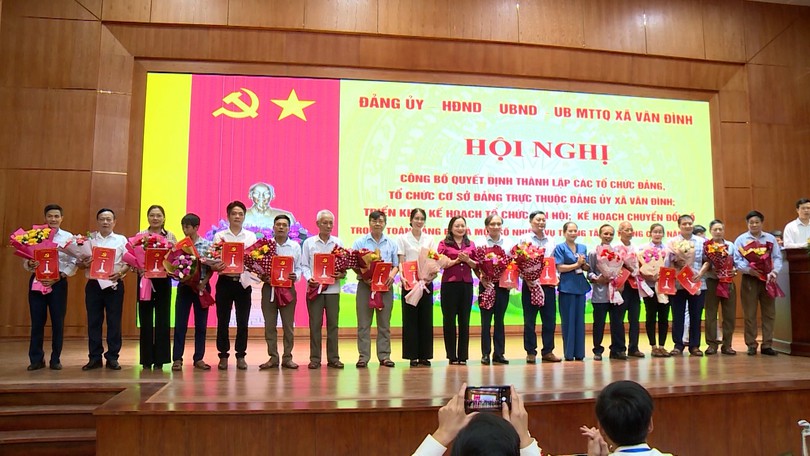 Xã Vân Đình tăng tốc hành động, sẵn sàng Đại hội Đảng