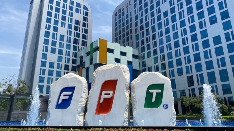 FPT chốt quyền phát hành hơn 222 triệu cổ phiếu