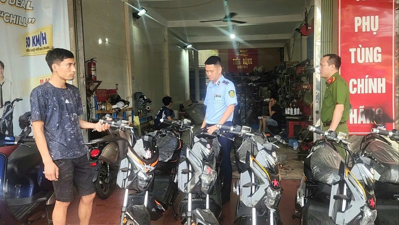 Chuyển hồ sơ vụ xe máy điện giả nhãn hiệu cho CAHN