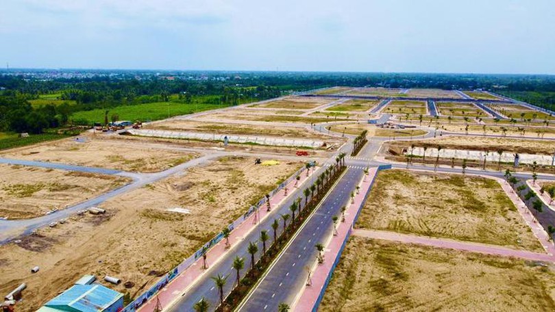 Đất nền hạ nhiệt sau sáp nhập địa giới hành chính