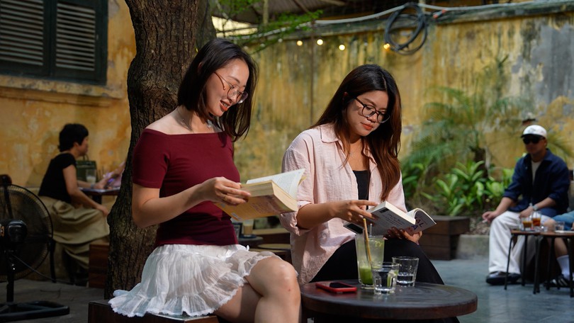 Cà phê sách | Hà Nội đến để yêu | 13/07/2025