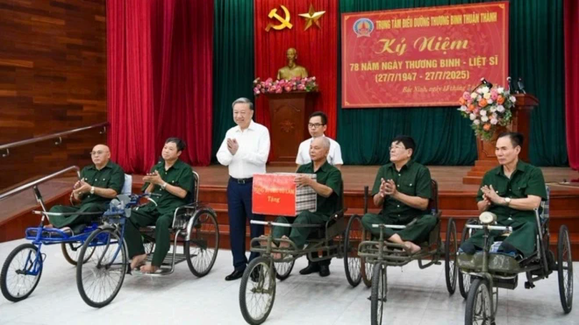 Người có công với cách mạng là tài sản quý báu của dân tộc