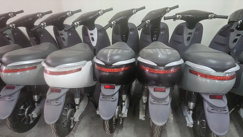 Công an Hà Nội phá đường dây sản xuất xe máy điện giả