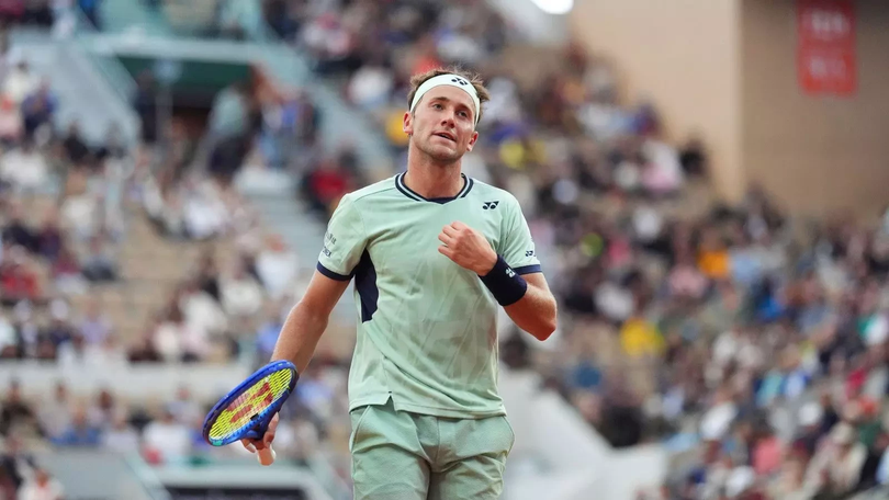 Casper Ruud thắng ấn tượng trong ngày trở lại