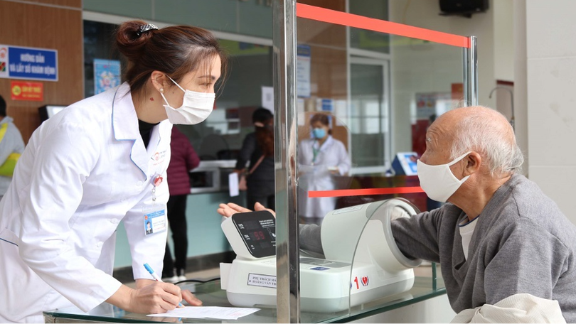 Đề xuất người từ 70 tuổi được thông tuyến BHYT