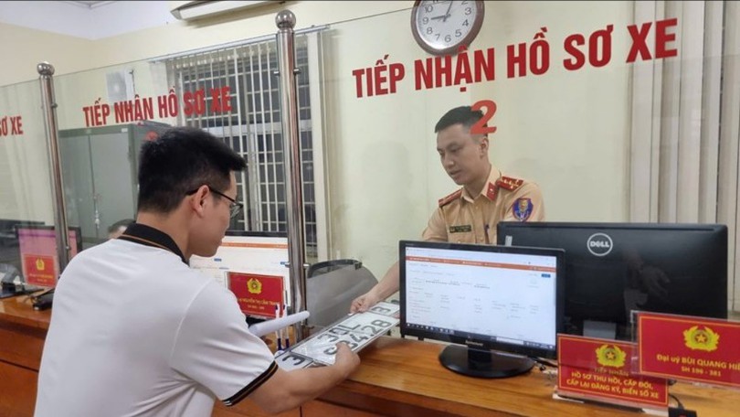 Tạo thuận lợi cho người dân khi đăng ký phương tiện