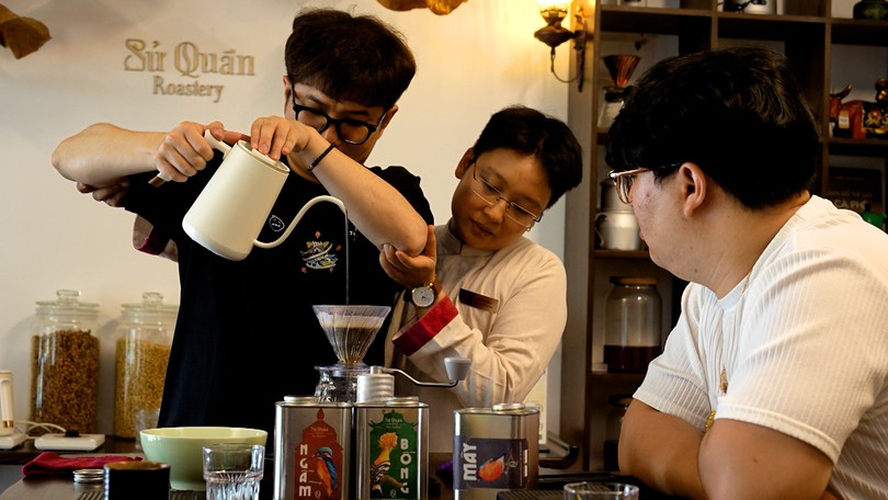 Kể chuyện cafe Việt ở Sử quán | Hà Nội đến để yêu | 21/07/2025