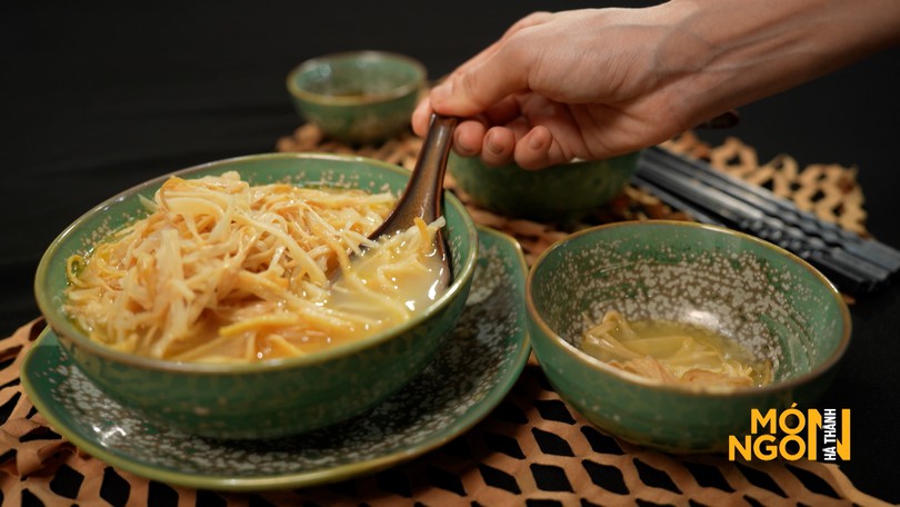 Canh măng mực Bát Tràng