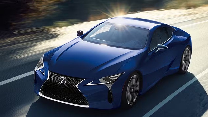 Lexus khai tử mẫu xe đẹp nhất vì doanh số thấp