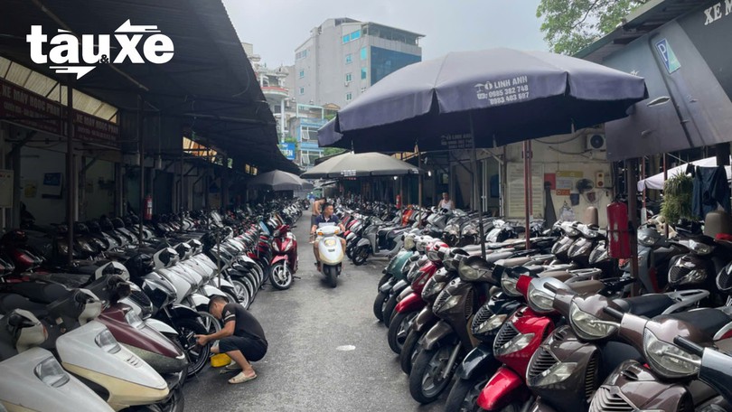 Chợ xe máy cũ 'ảm đạm' sau lệnh cấm xe xăng, dầu | Bản tin Tàu và Xe | 23/07/2025