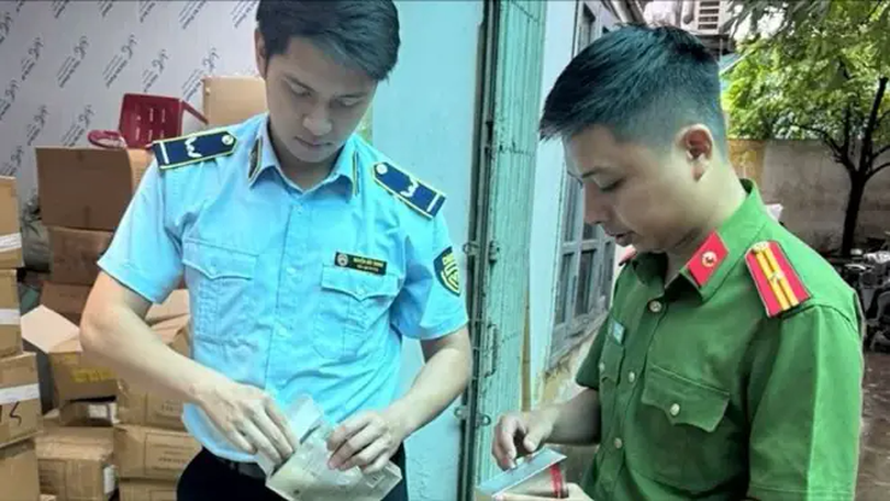 Phát hiện 15.000 sản phẩm mặt nạ dưỡng da nhập lậu