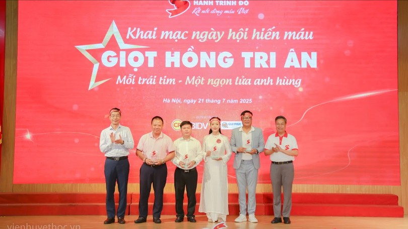 Giọt hồng tri ân 2025