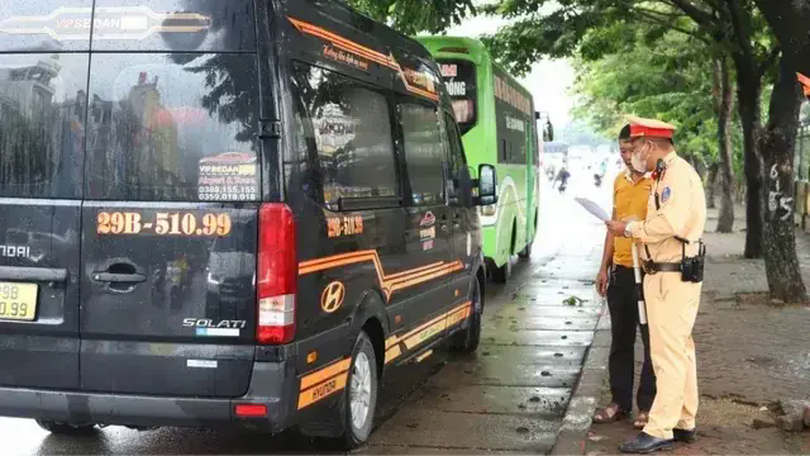 Xử lý nghiêm xe khách vi phạm trên đường Hồ Chí Minh