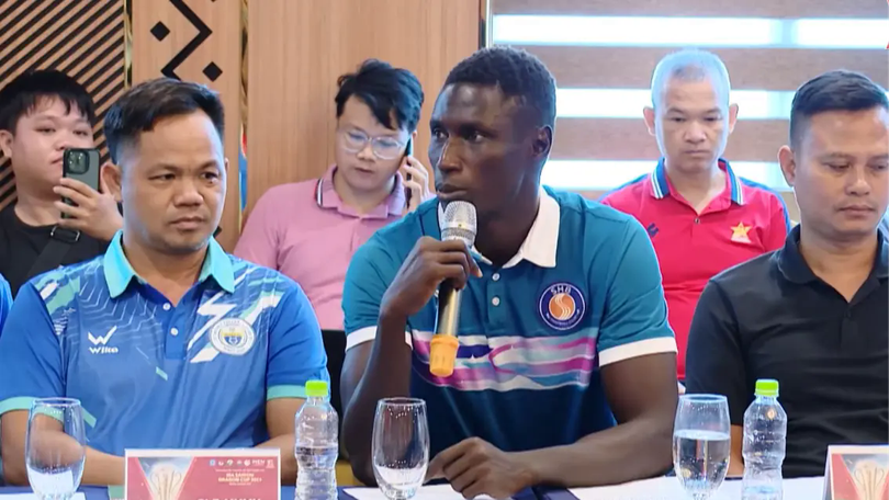 Cầu thủ ngoại - sức hút cho bóng đá sân 7