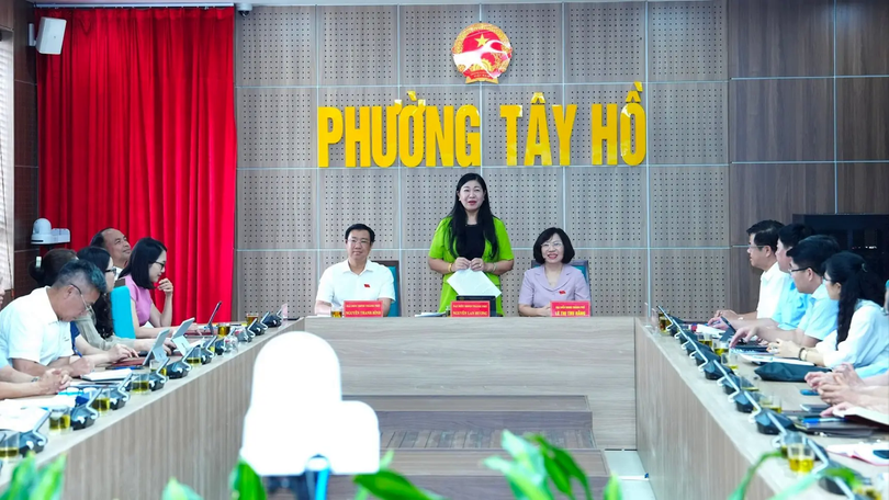 Cử tri phường Phú Thượng kiến nghị về vệ sinh môi trường
