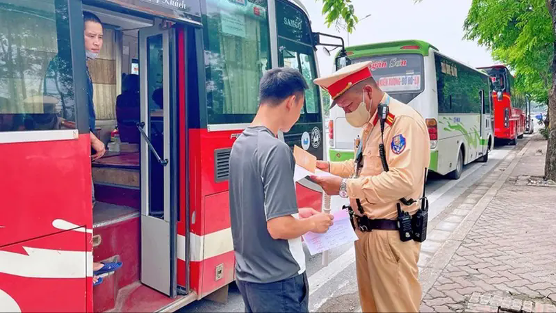 Công an tổng kiểm tra, ngăn chặn ‘hung thần’ xe khách