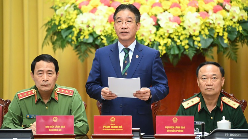 Xây dựng nền công vụ hiện đại phục vụ nhân dân