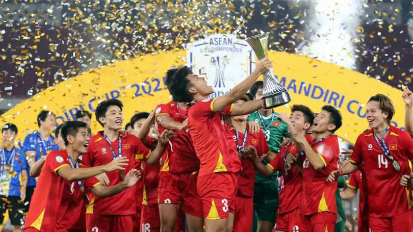 Thầy trò HLV Kim Sang Sik và những con số biết nói