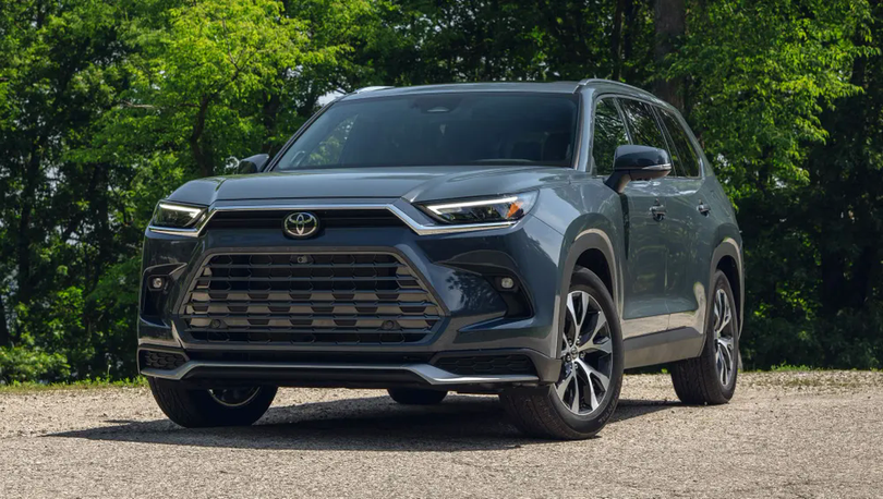 Toyota tiếp tục hoãn sản xuất ô tô điện