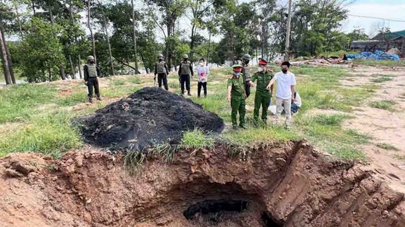 Xử lý nghiêm hành vi chôn thải trái phép ra môi trường