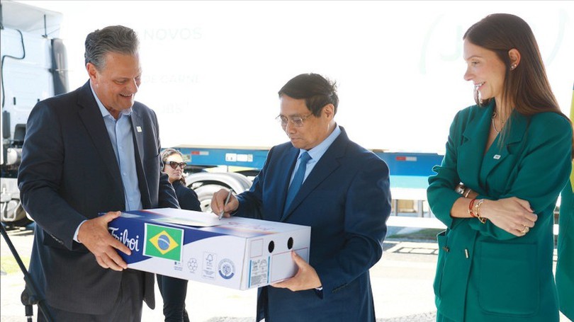 Thủ tướng Phạm Minh Chính tiếp Bộ trưởng Nông nghiệp Brazil