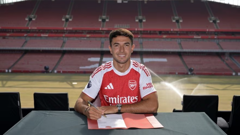 Arsenal có tân binh thứ hai trong kỳ chuyển nhượng mùa hè