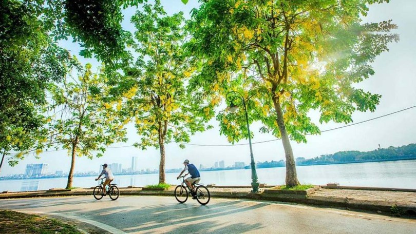 Buổi sáng ở Hồ Tây