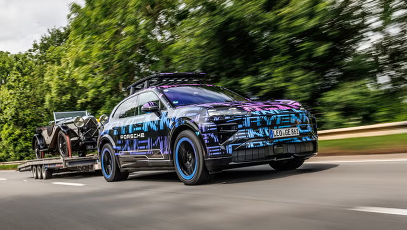Mẫu SUV điện mới của Porsche lập kỷ lục tốc độ