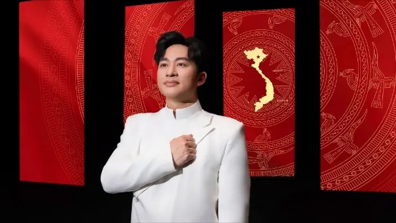 Tùng Dương - Nguyễn Văn Chung 'bắt tay' lan toả tình yêu nước