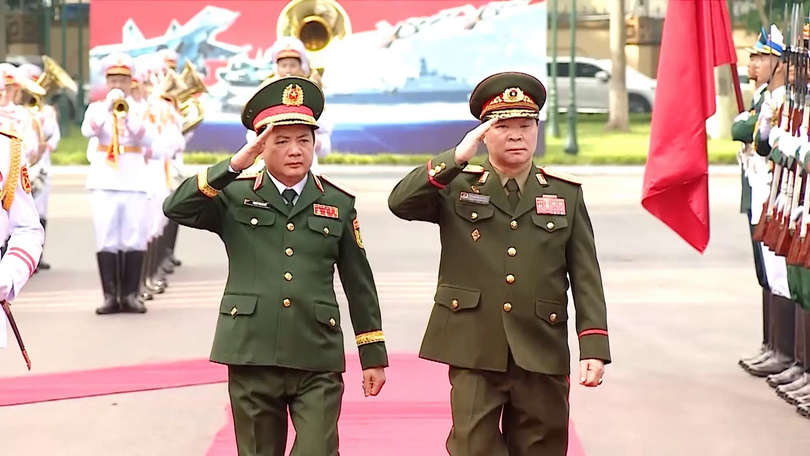 Thắt chặt mối quan hệ quốc phòng Việt - Lào