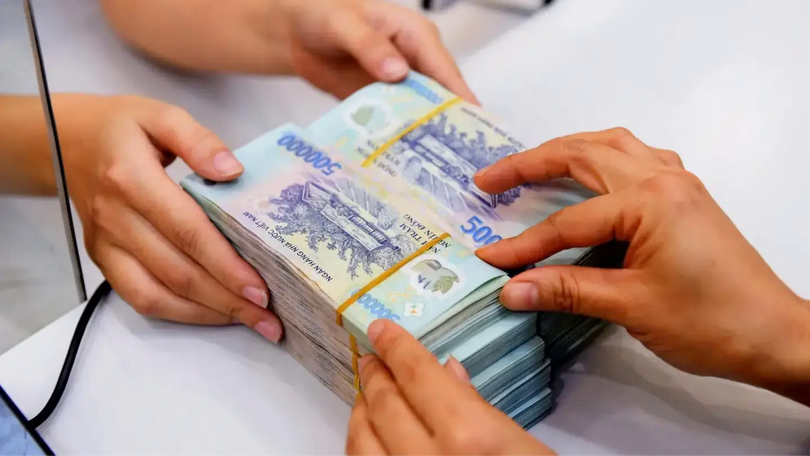 Nợ thuế hơn 200.000 đồng có thể bị hoãn xuất cảnh