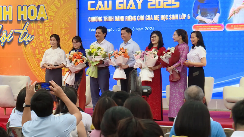 'Điểm hẹn Cầu Giấy' giúp phụ huynh đồng hành cùng con
