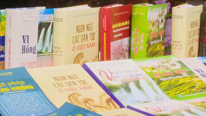 Tôn vinh tiếng Việt - tự hào bản sắc Việt