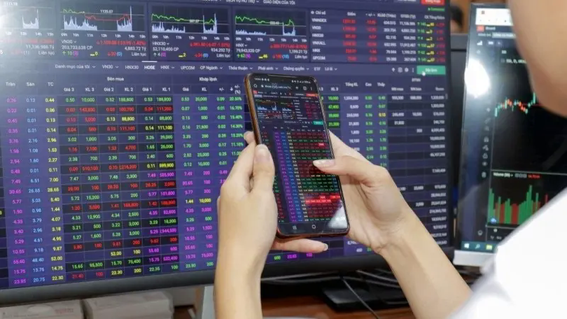 VN-Index xác lập cột mốc mới