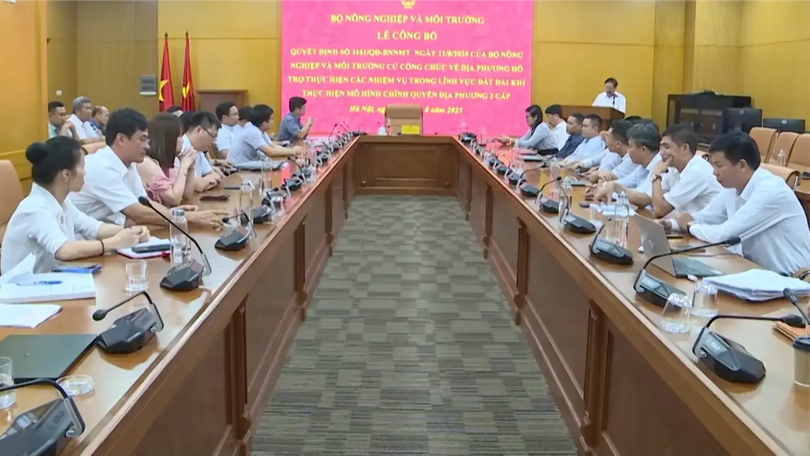 34 công chức hỗ trợ địa phương quản lý đất đai