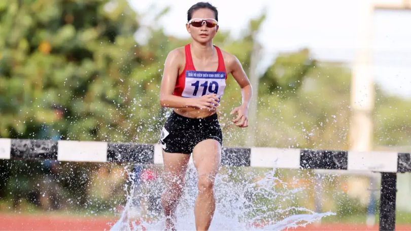 Nguyễn Thị Oanh xuất sắc nhất giải điền kinh VĐQG