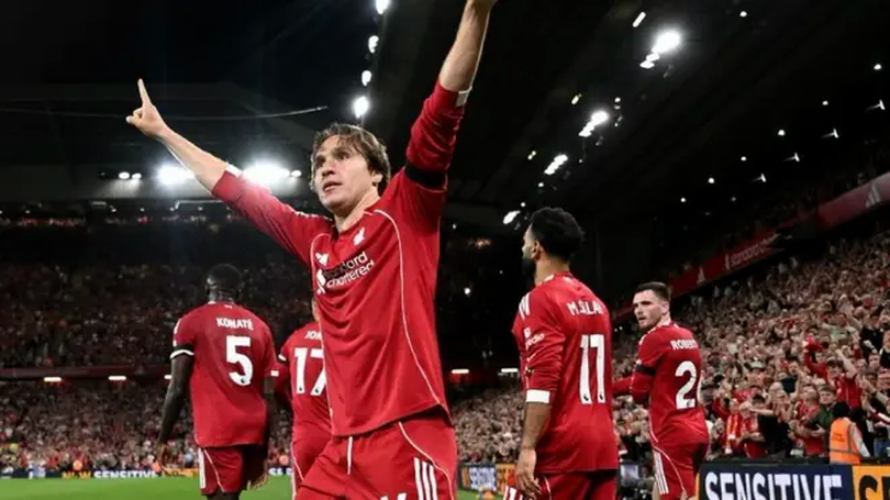 Liverpool thắng kịch tính trận mở màn Premier League