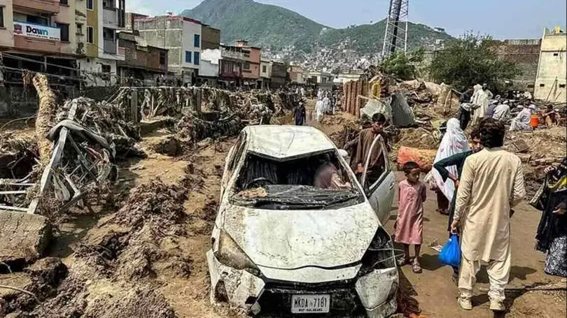 Mưa lũ khiến hơn 400 người chết tại Pakistan, Ấn Độ, Nepal