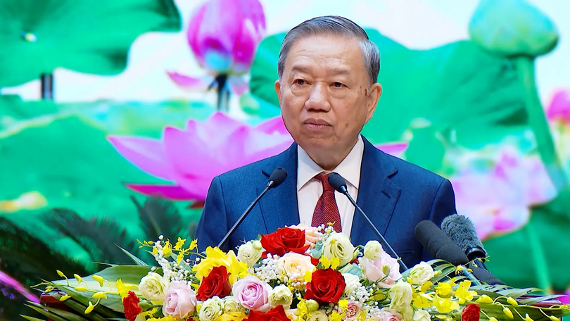 Lợi ích dân tộc và nhân dân phải là mục tiêu cao nhất