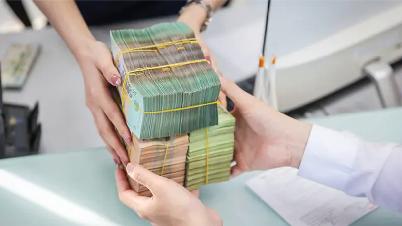 Gần 300 nghìn tỷ đồng nợ xấu tại 29 ngân hàng