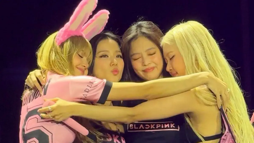 BLACKPINK bùng nổ với phần trình diễn ‘Wannabe’ của Spice Girls