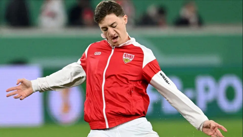 Man United tiếp tục tìm kiếm tiền vệ mới