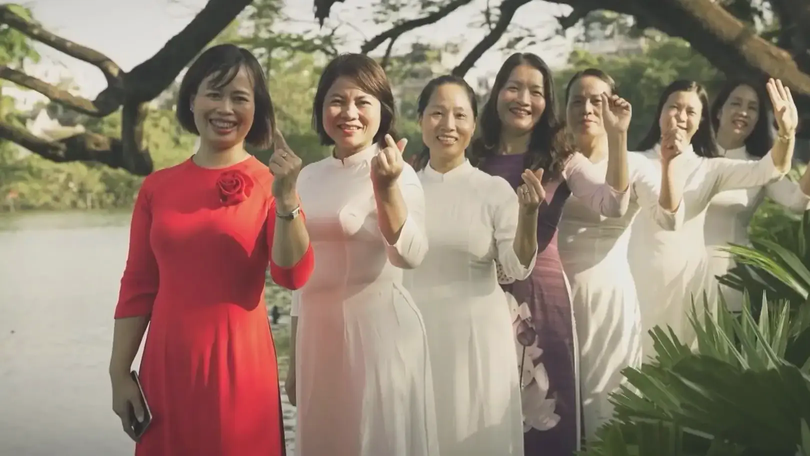 Tình yêu Tổ quốc trong album 'Lấp lánh vàng sao'